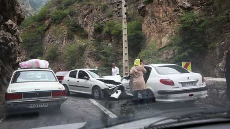ریختن گازوییل در جاده یاسوج به بابامیدان سهوی یا عمدی؟/ رانندگان مراقب باشند